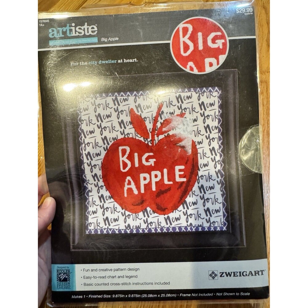 Artiste Big Apple Counted Cross Stitch Kit 1576545 Zweigart Aida Fabric